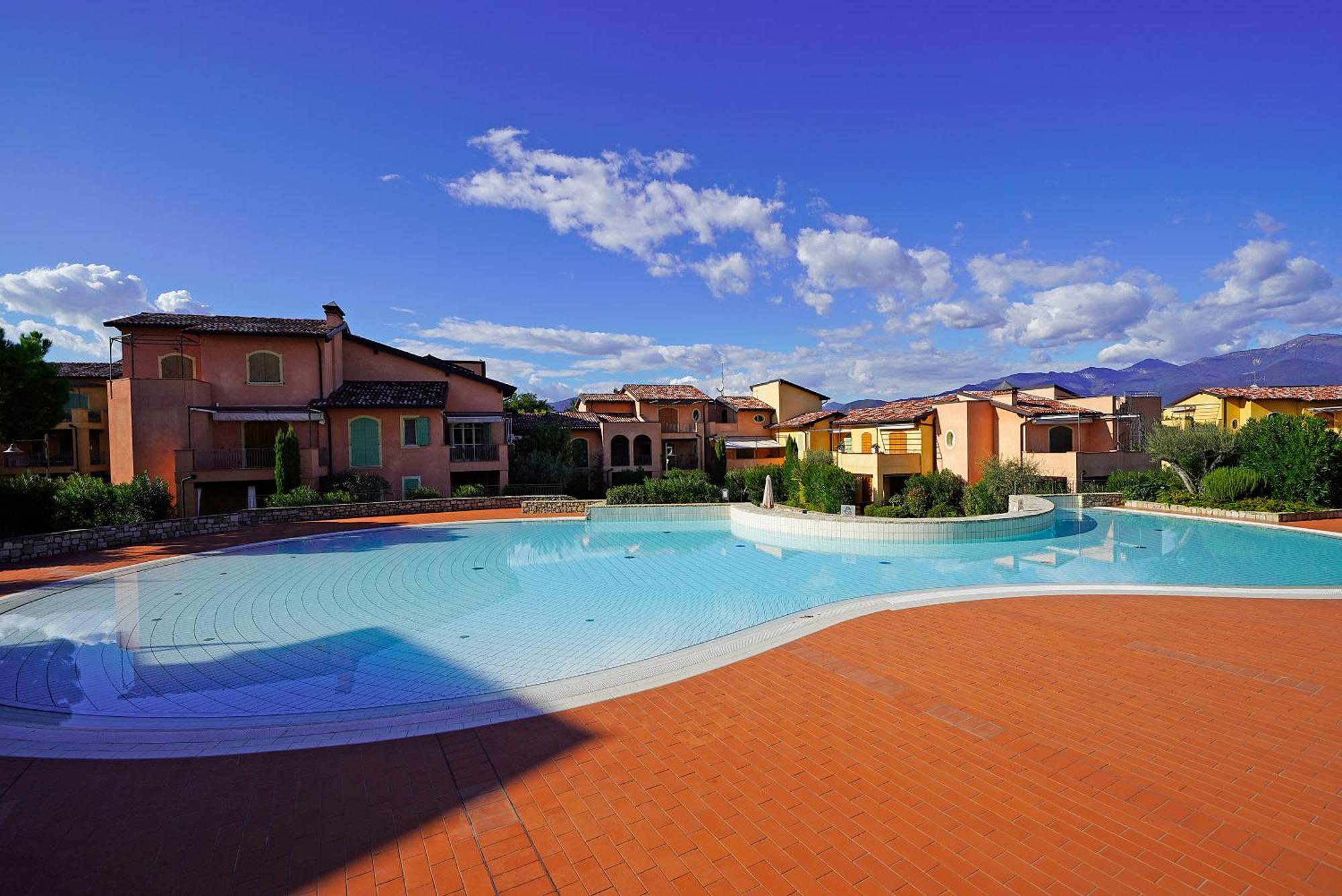 Borgo Del Torchio - Gardagate Apartamento Manerba del Garda Exterior foto